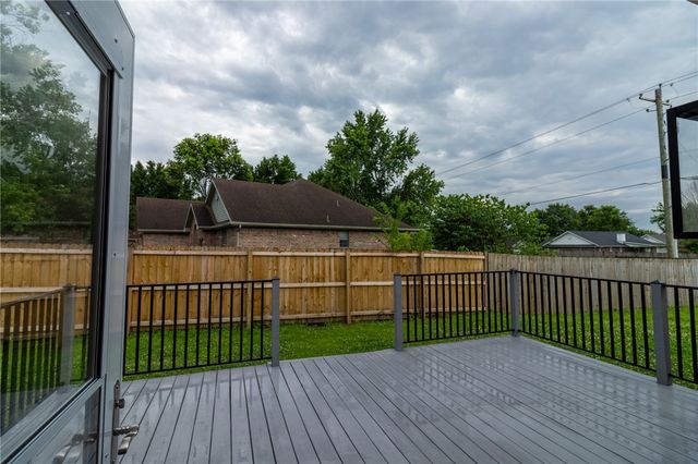 7 W Northaven Street, Farmington, AR 72730