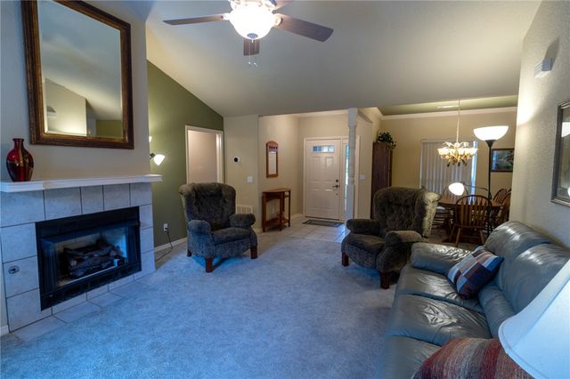 7 W Northaven Street, Farmington, AR 72730