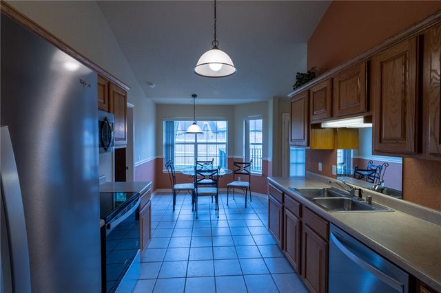 7 W Northaven Street, Farmington, AR 72730