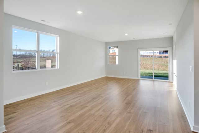 2225 Holmesburg Pvt Circle, Gallatin, TN 37066