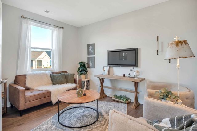 2225 Holmesburg Pvt Circle, Gallatin, TN 37066