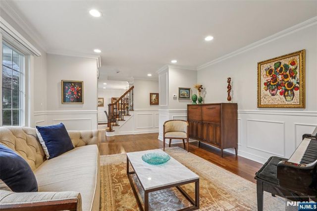 46 Van Blarcom Lane, Wyckoff, NJ 07481