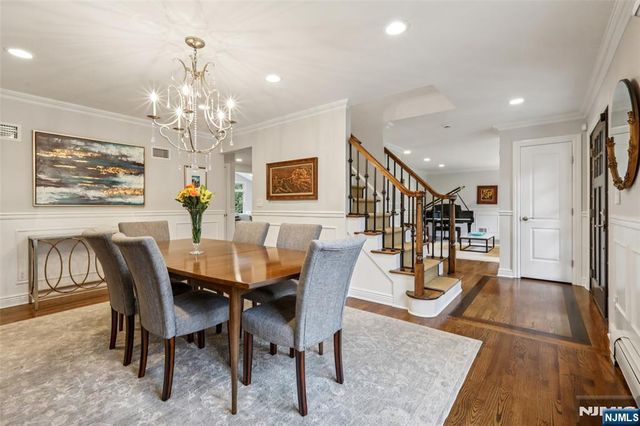 46 Van Blarcom Lane, Wyckoff, NJ 07481