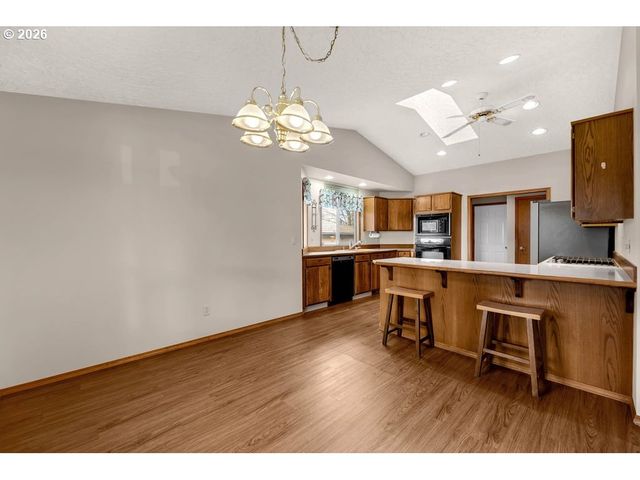 103 Nw 95TH Cir, Vancouver, WA 98665