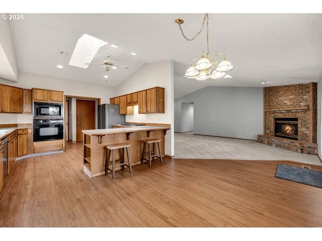 103 Nw 95TH Cir, Vancouver, WA 98665