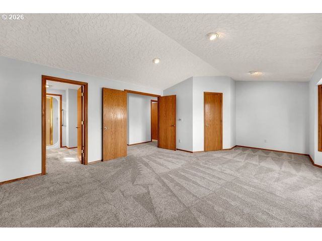 103 Nw 95TH Cir, Vancouver, WA 98665