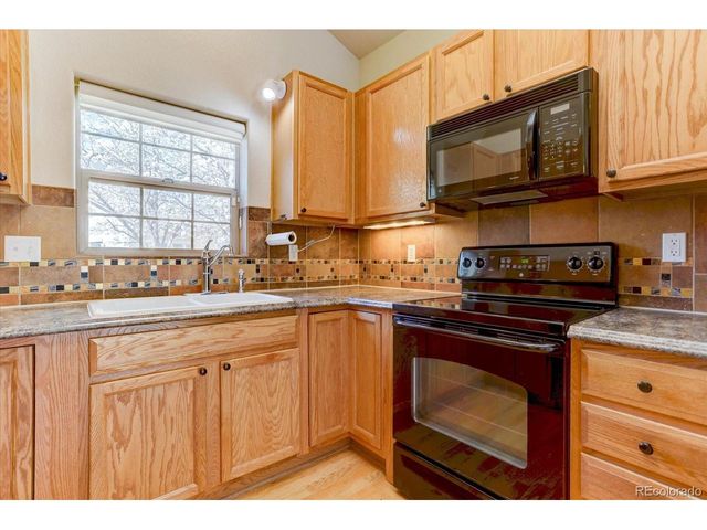 10138 E 29th Dr, Denver, CO 80238