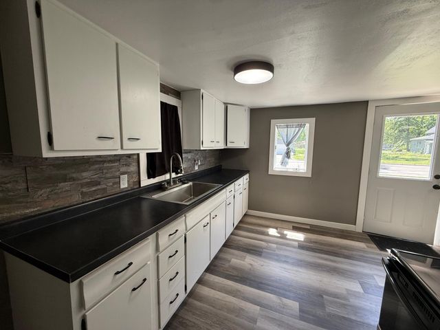 1514 Trott Avenue SW, Willmar, MN 56201