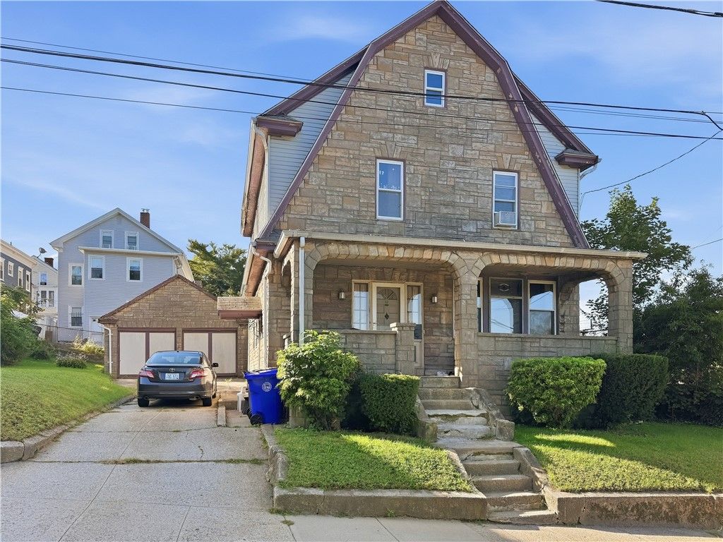 11 Grand View Street, Providence, RI 02906