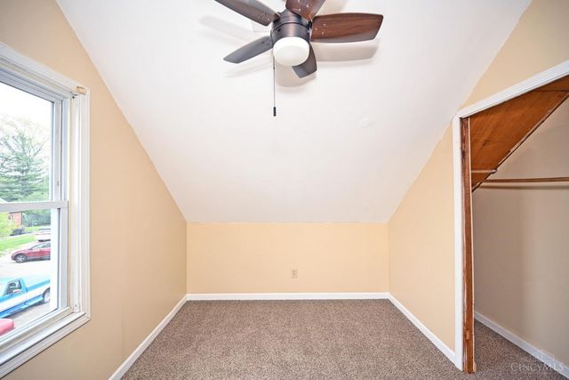51 Gambier Circle, Greenhills, OH 45218