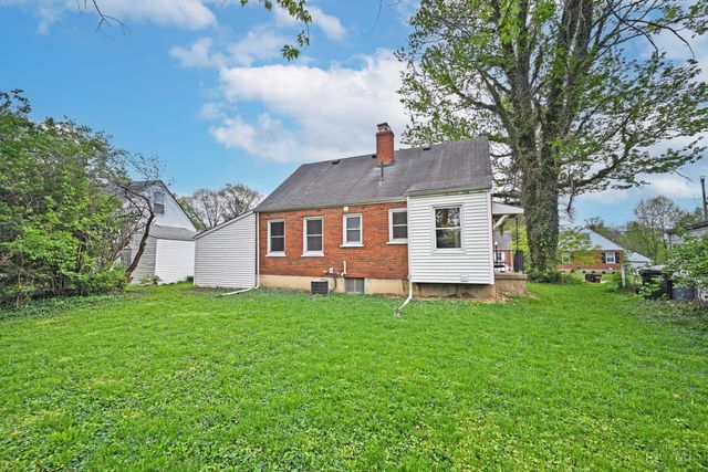 51 Gambier Circle, Greenhills, OH 45218