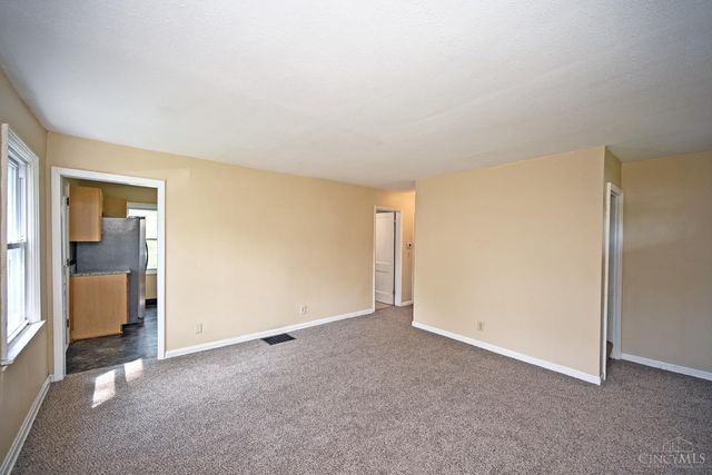 51 Gambier Circle, Greenhills, OH 45218