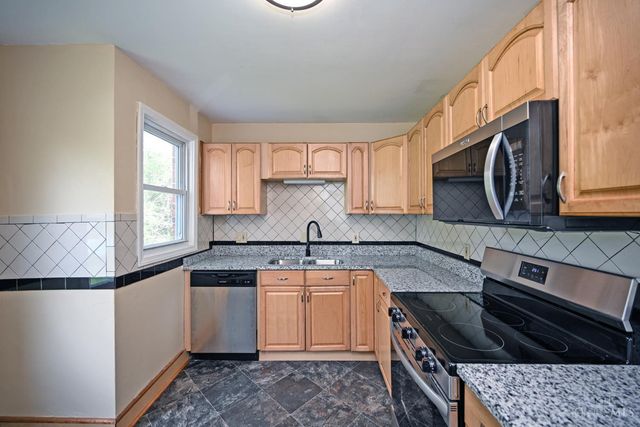 51 Gambier Circle, Greenhills, OH 45218