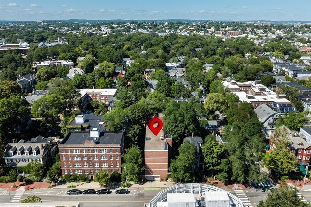 1691 Cambridge St 42, Cambridge, MA 02138