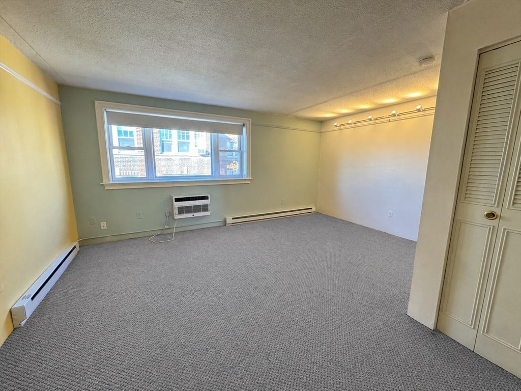 1691 Cambridge St 42, Cambridge, MA 02138