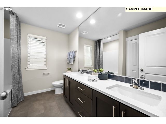 200 N 89th Loop 255, Ridgefield, WA 98642