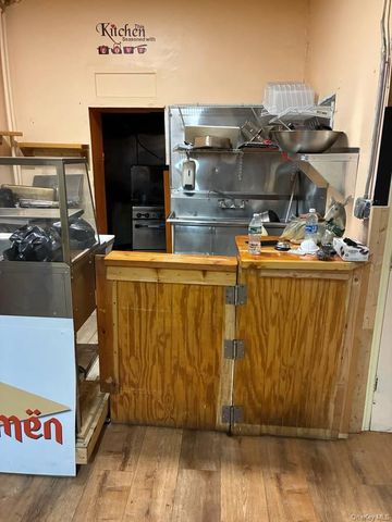 238 Broadway, Newburgh, NY 12550