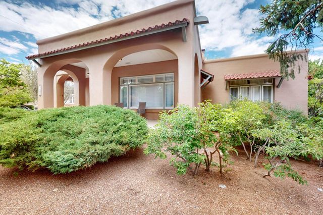 728 Don Gaspar Avenue 1A & 1B, Santa Fe, NM 87505