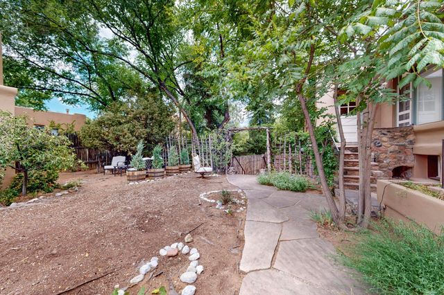 728 Don Gaspar Avenue 1A & 1B, Santa Fe, NM 87505
