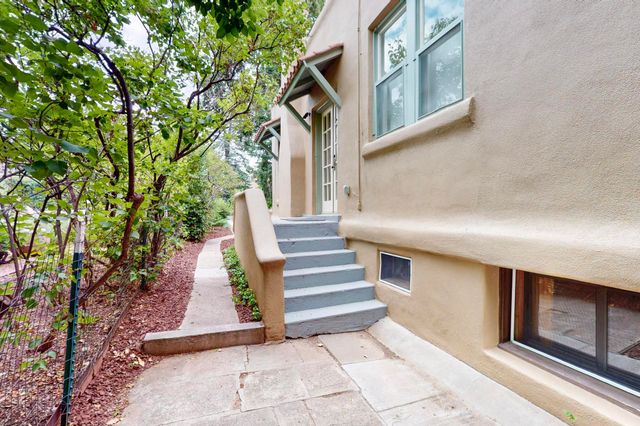 728 Don Gaspar Avenue 1A & 1B, Santa Fe, NM 87505