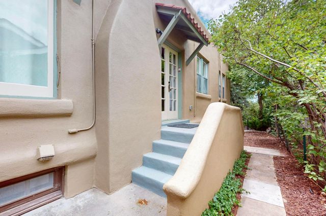 728 Don Gaspar Avenue 1A & 1B, Santa Fe, NM 87505
