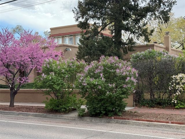 728 Don Gaspar Avenue 1A & 1B, Santa Fe, NM 87505