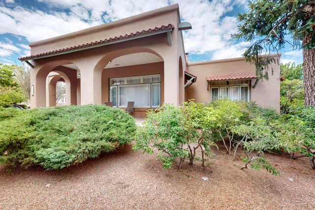 728 Don Gaspar Avenue 1A & 1B, Santa Fe, NM 87505