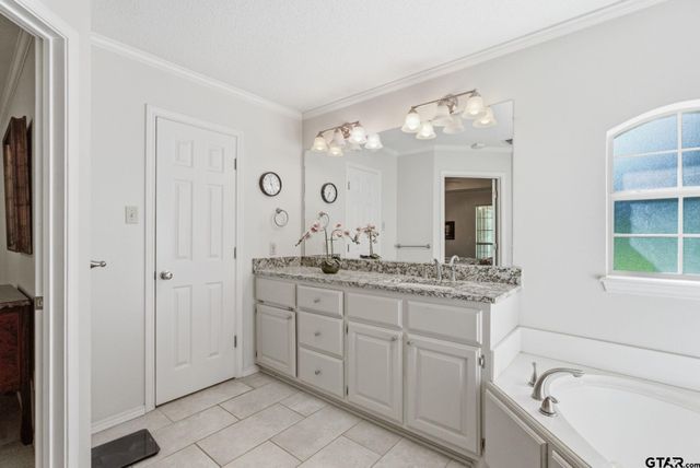 3309 Storey Lake Dr., Tyler, TX 75707