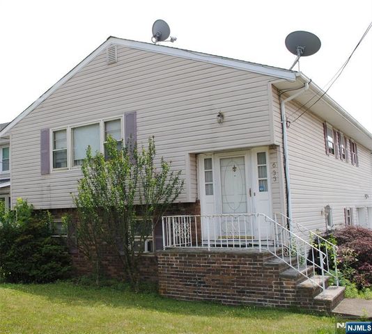 633 Totowa Road, Totowa, NJ 07512