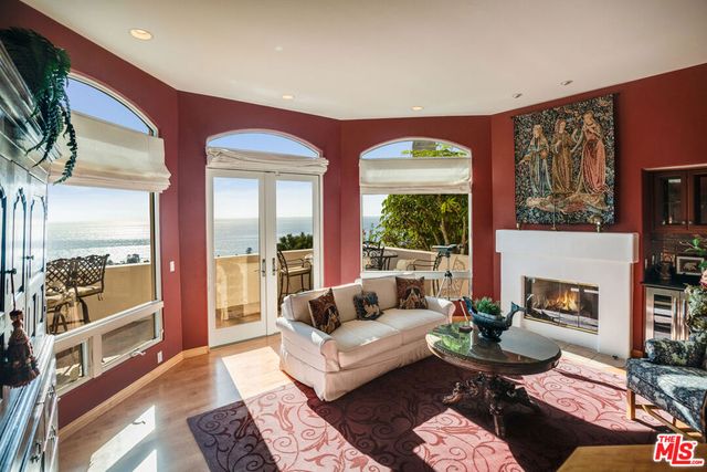 1643 La Vista Del Oceano Drive, Santa Barbara, CA 93109