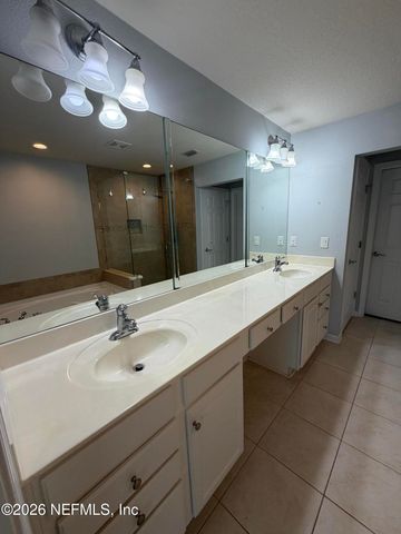 6487 WHITE FLOWER Court, Jacksonville, FL 32258