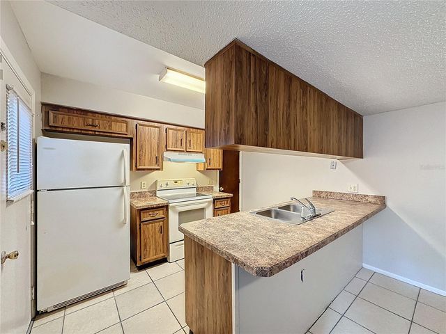 4616 LIGHTHOUSE CIRCLE 101, Orlando, FL 32808