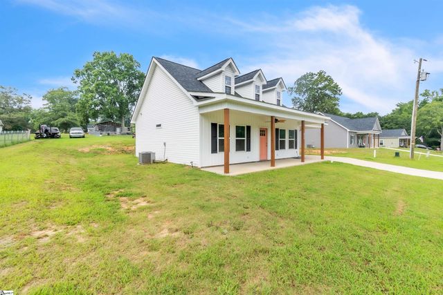 305 W Broad Street, Iva, SC 29655
