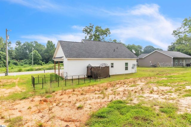305 W Broad Street, Iva, SC 29655