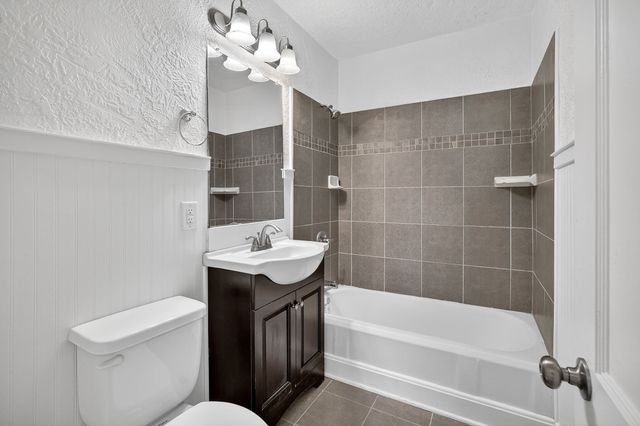 1506 64th Street, Windsor Heights, IA 50324