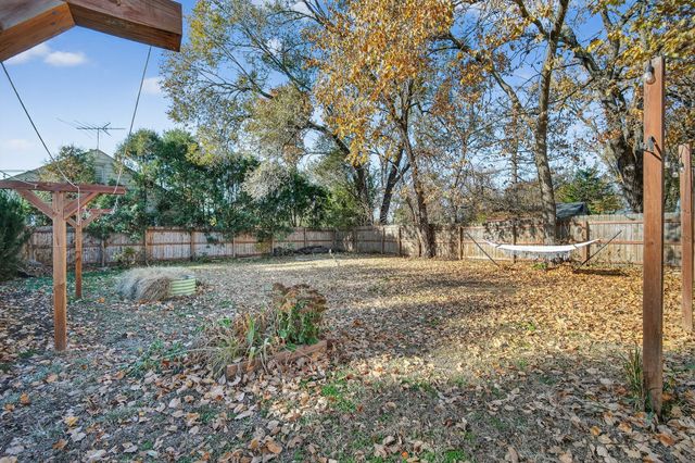 1506 64th Street, Windsor Heights, IA 50324