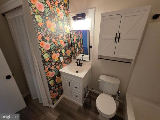 30 BROOKSIDE CT, Horsham, PA 19044