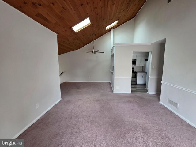 30 BROOKSIDE CT, Horsham, PA 19044