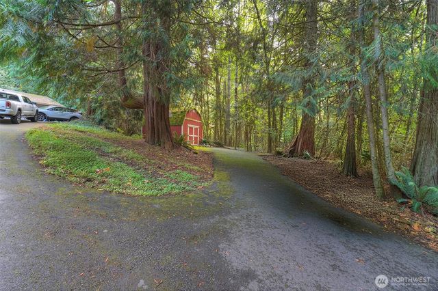 24028 Vinland Terrace NW, Poulsbo, WA 98370