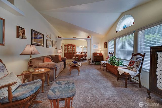 24028 Vinland Terrace NW, Poulsbo, WA 98370