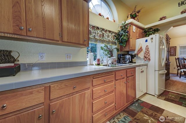 24028 Vinland Terrace NW, Poulsbo, WA 98370