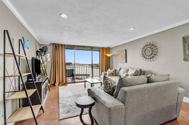 12500 Melville Drive 202A, Montgomery, TX 77356