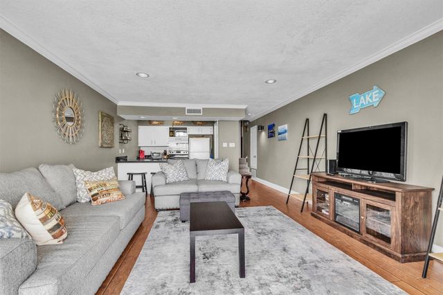 12500 Melville Drive 202A, Montgomery, TX 77356
