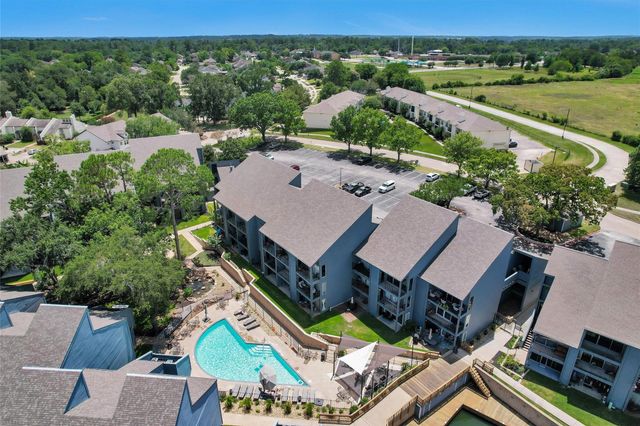 12500 Melville Drive 202A, Montgomery, TX 77356