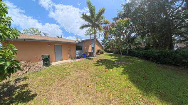 13484 Jonquil Court, Wellington, FL 33414