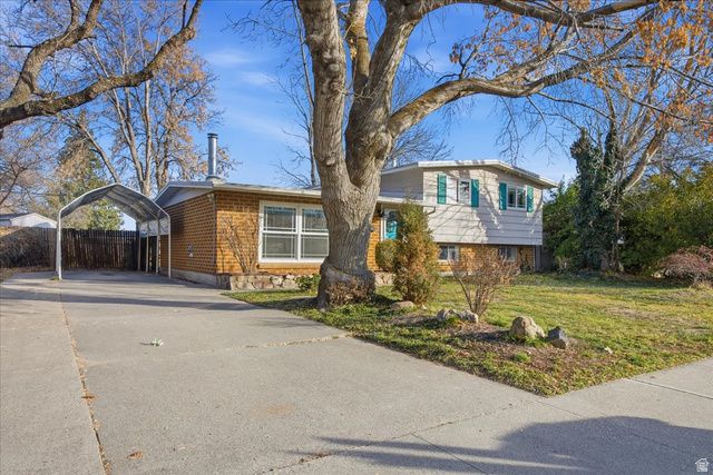 2100 W THECKSTON RD, Taylorsville, UT 84129