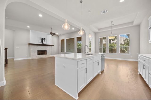 1511 Parke Bluff BND, Cedar Park, TX 78613