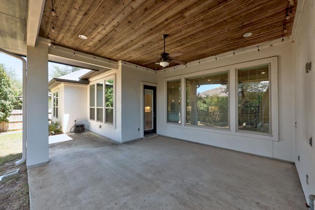 1511 Parke Bluff BND, Cedar Park, TX 78613