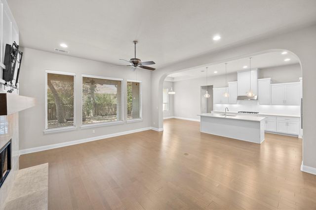 1511 Parke Bluff BND, Cedar Park, TX 78613