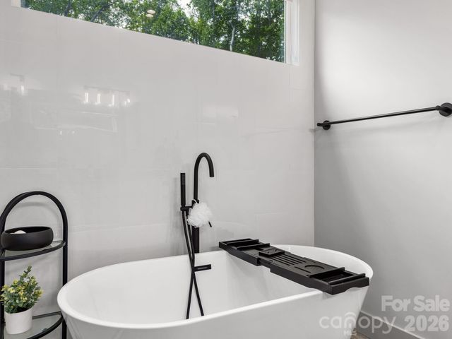 7 Copper Mill Court, Candler, NC 28715